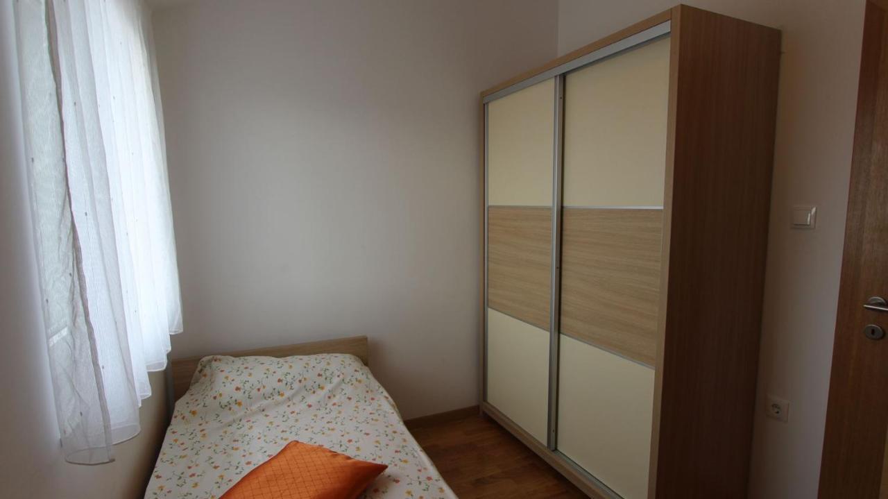 Apartments Vabec Malinska Exterior foto